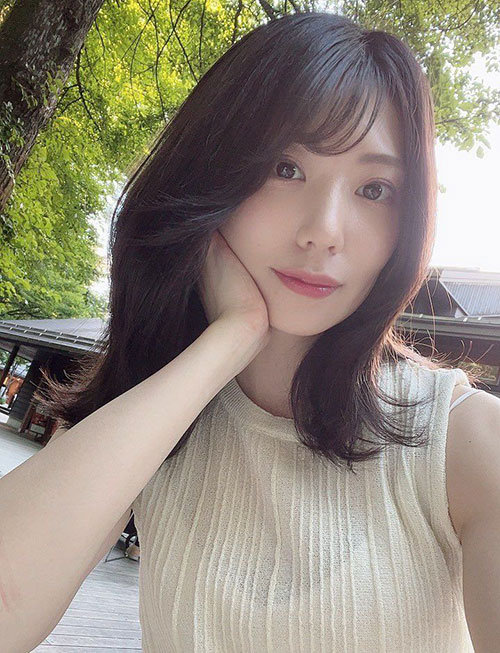 (山岸绮花)个人资料照片