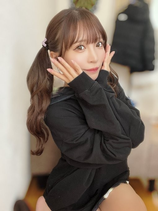 Onami Aya (小那海あや) Profile Photo